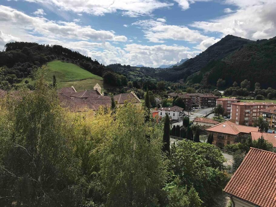 Precioso Atico Con Parking Privado. Vistas Al Rio Limpias Exterior foto